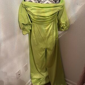 NWT Boohoo Satin green jumpsuit
